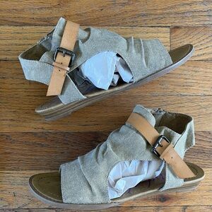 BLOWFISH Malibu Balla Linen & Leather look sandals size 8 stone color beige tan